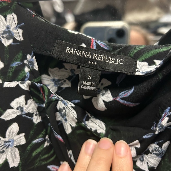 Banana Republic top - Picture 2 of 3